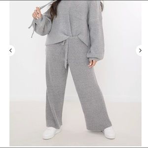 Soft Comfy Sweater Pants fits like 6/8